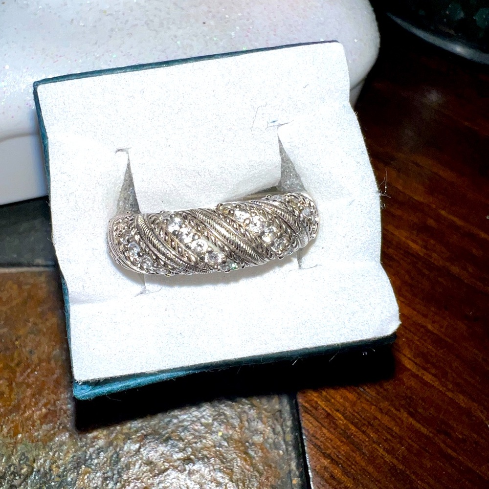 Judith Ripka Twist Band Ring